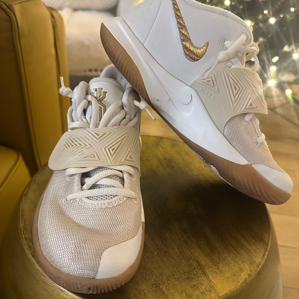 Nike Kyrie White and Gold Sneakers size 7us